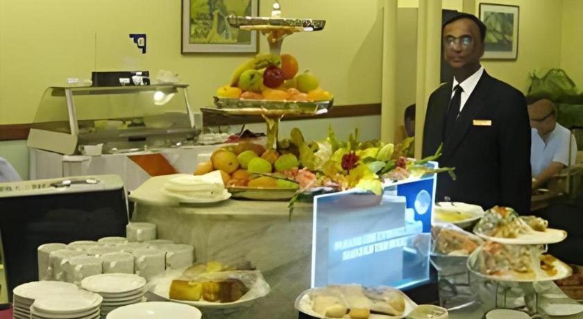 Hotel Ruposhi Bangla ダッカ エクステリア 写真