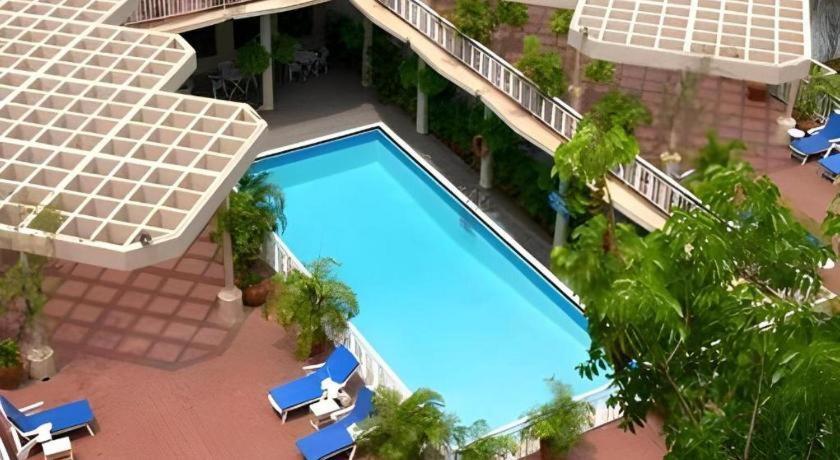 Hotel Ruposhi Bangla ダッカ エクステリア 写真